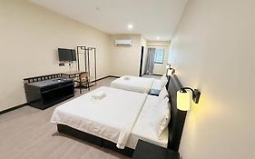 Pertama Lodge